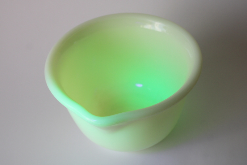 photo of MCM vintage uranium green glow yellow custard glass bowl Hamilton Beach mixer bowl w/ spout  #5