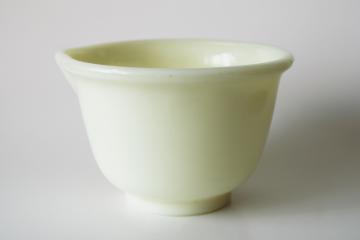 catalog photo of MCM vintage uranium green glow yellow custard glass bowl Hamilton Beach mixer bowl w/ spout 