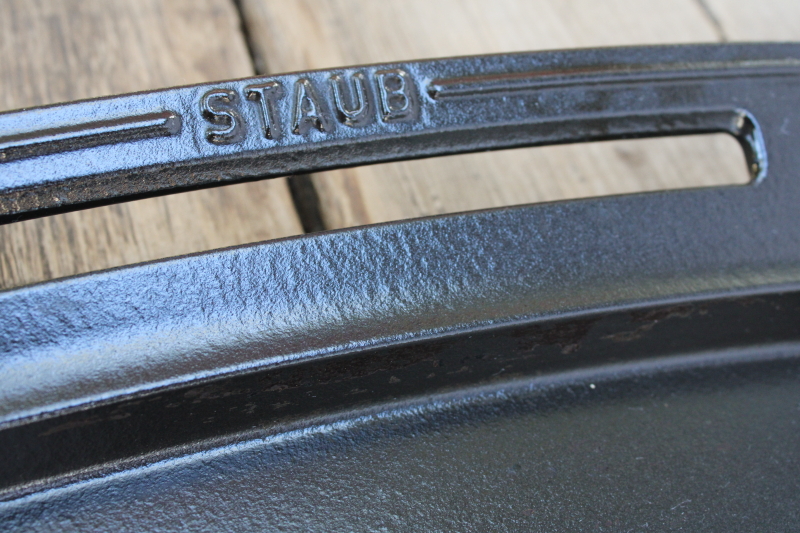 photo of Made in France Staub enameled cast iron La Plancha double burner griddle #4