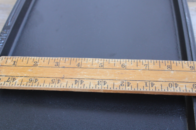 photo of Made in France Staub enameled cast iron La Plancha double burner griddle #7