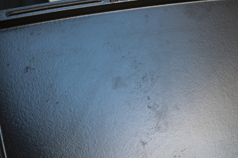 photo of Made in France Staub enameled cast iron La Plancha double burner griddle #8