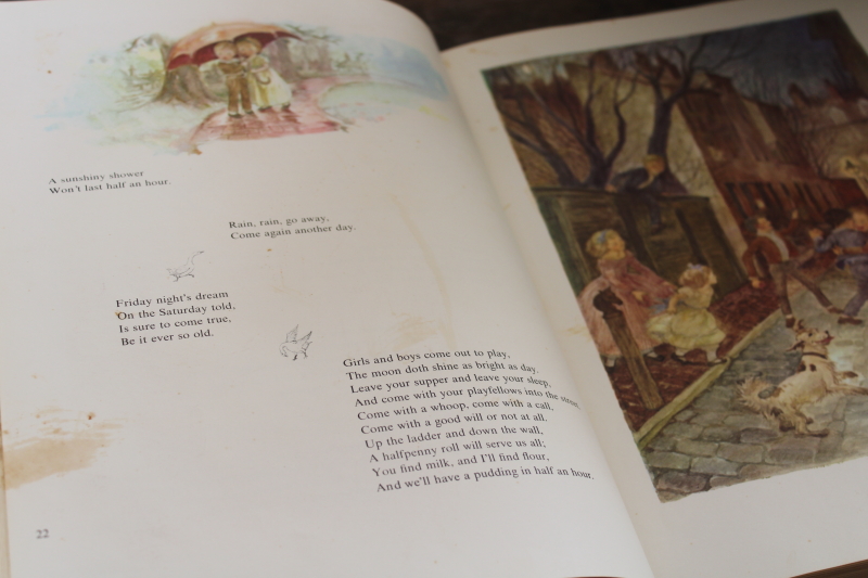 photo of Marguerite de Angeli illustrations book of Nursery and Mother Goose Rhymes #8