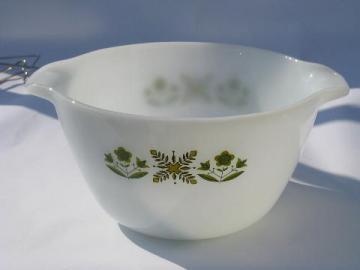 catalog photo of Meadow Green vintage Anchor Hocking Fire King kitchen glass mixing bowl