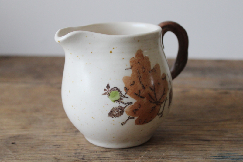 photo of Metlox PoppyTrail Woodland autumn leaves pattern cream pitcher, MCM vintage pottery dinnerware #5