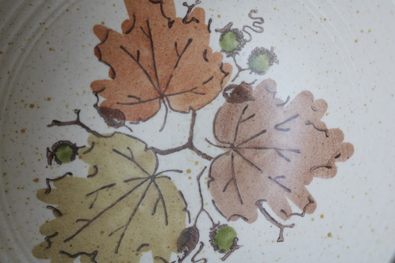 photo of Metlox PoppyTrail Woodland autumn leaves pattern serving bowl, MCM vintage pottery dinnerware #3