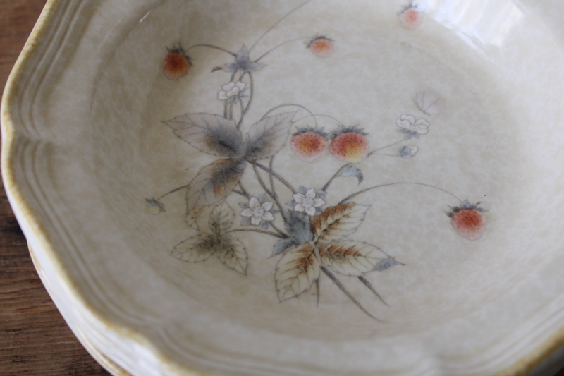 photo of Mikasa Country Charm Berry Vale 80s vintage strawberries pattern stoneware, set of four large soup bowls #6
