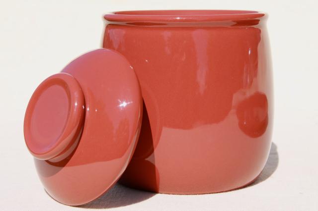 photo of Mikasa Separates Bob Van Allen, solid color terracotta cracker jar & serving plate set #3