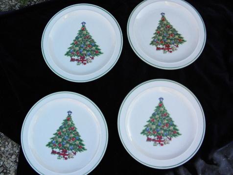 photo of Mount Mt Clemens pottery lot 4 dinner plates, Christmas tree china #1