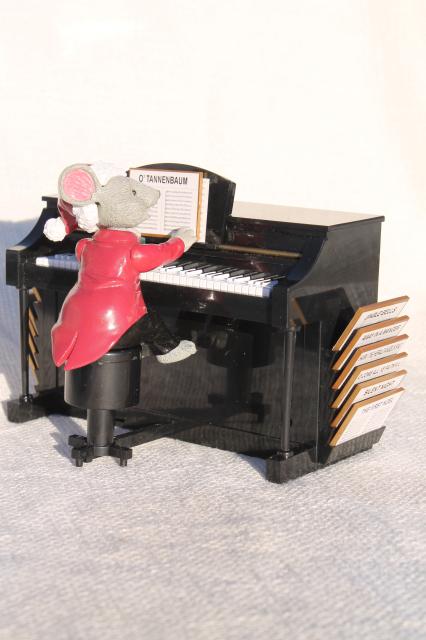 photo of Mr. Christmas Maestro Mouse music box plays piano carols when you choose sheet music #8