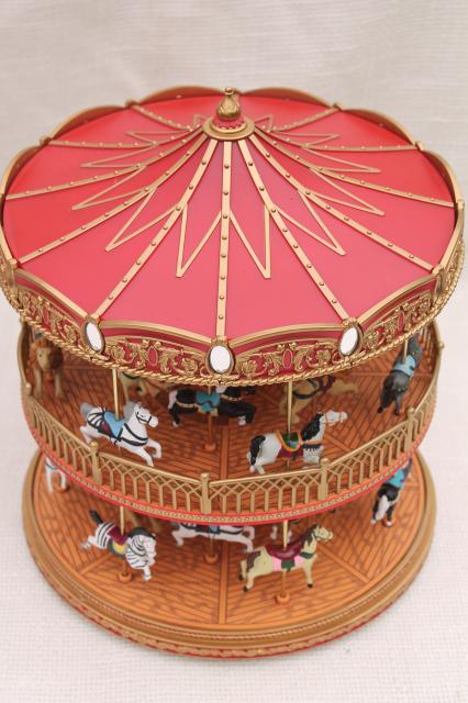 photo of Mr Christmas double decker carousel, electronic music box plays holiday Christmas carols #3