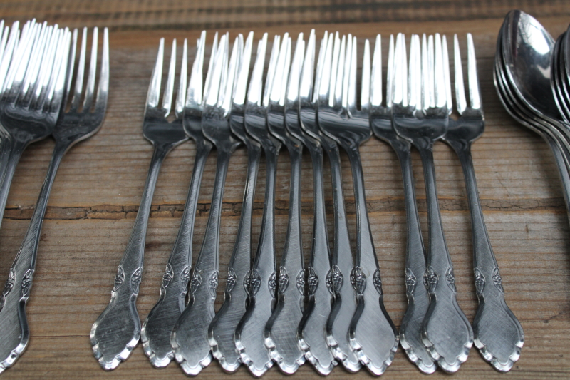 photo of Musette pattern 1970s vintage Oneida Northland stainless flatware set, service for 12 #7