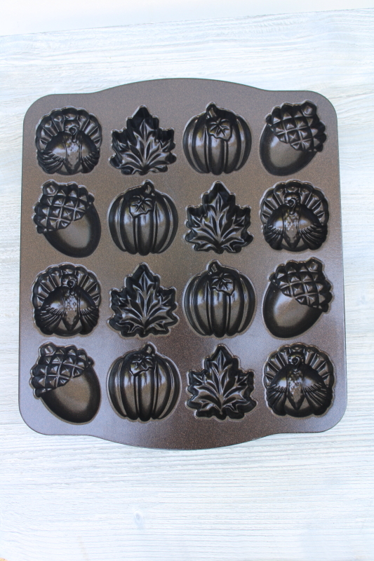 photo of Nordic Ware cast metal cake pan Autumn Cakelet mini cakes bronze non-stick finish #4