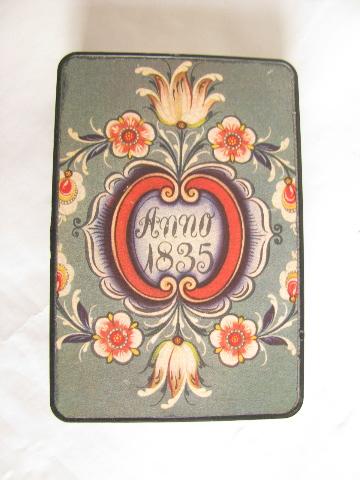 photo of Norwegian rosemaled pattern paper match box cover, old Norway souvenir #1