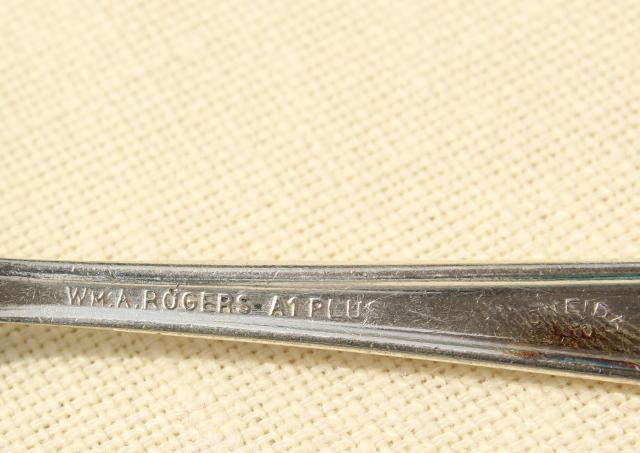 photo of Nuart art deco 1930s vintage silver plate flatware, Wm A Rogers teaspoons #8