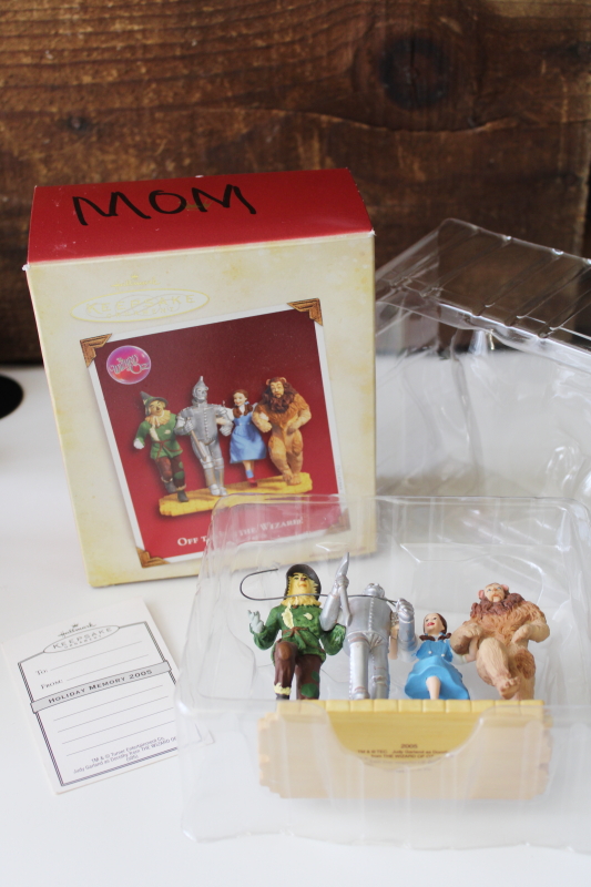 photo of Off to See the Wizard of Oz Hallmark Christmas ornament 2005 #1