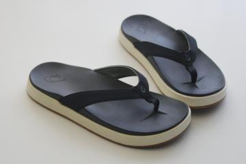 catalog photo of Olukai Nua Pio flip flops womens comfort walking sandals size 37 (US 7) navy blue & white