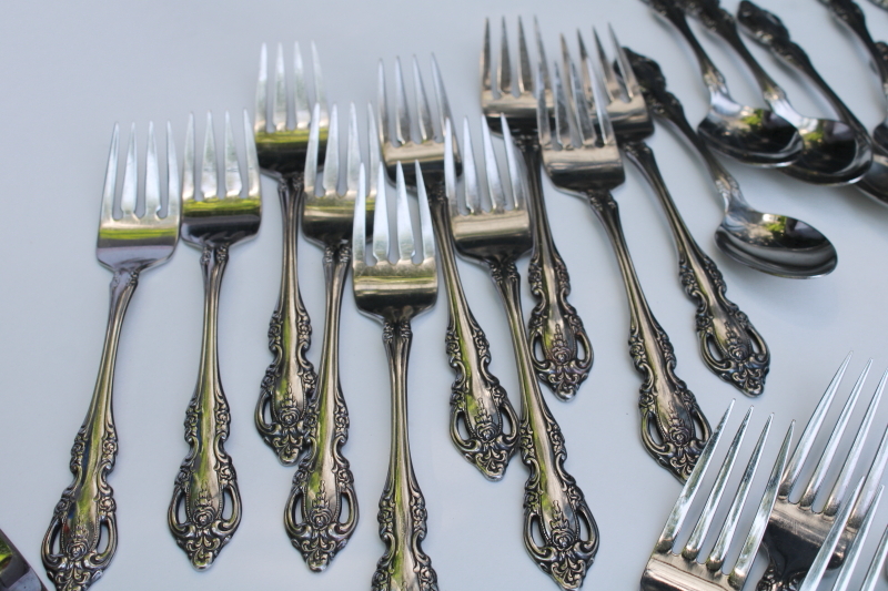 photo of Oneida Brahms stainless flatware set, service for 10, 60 pieces forks & knives round bowl, soup, teaspoons #8