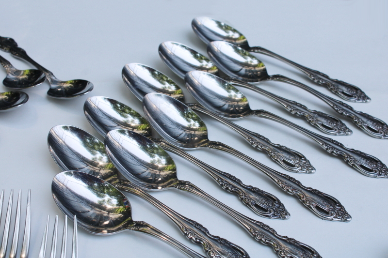 photo of Oneida Brahms stainless flatware set, service for 10, 60 pieces forks & knives round bowl, soup, teaspoons #10