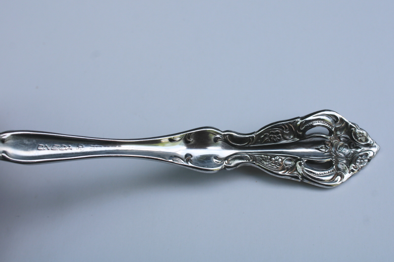 photo of Oneida Brahms stainless sauce or gravy ladle, ornate pierced handle vintage flatware  #3