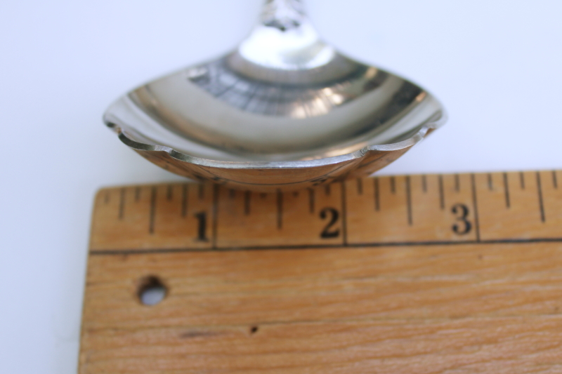 photo of Oneida Chandelier pattern stainless gravy ladle, 1980s vintage  #6