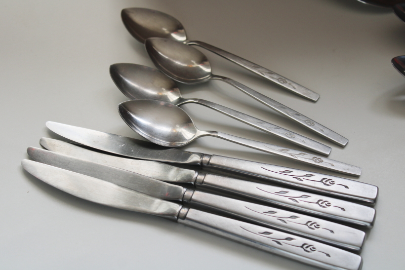 photo of Oneidacraft Deluxe Stainless 1960s vintage Capistrano burnished rose pattern flatware #7