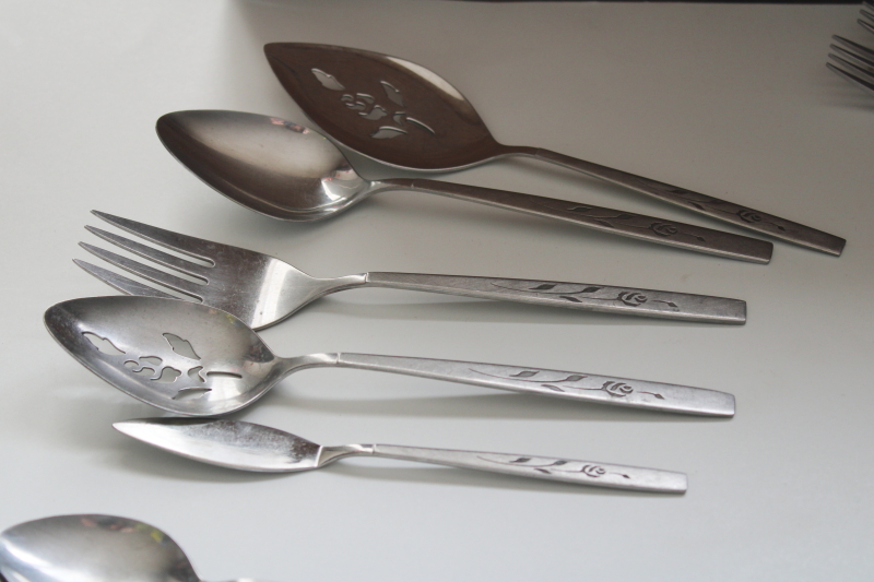 photo of Oneidacraft Deluxe Stainless 1960s vintage Capistrano burnished rose pattern flatware #9