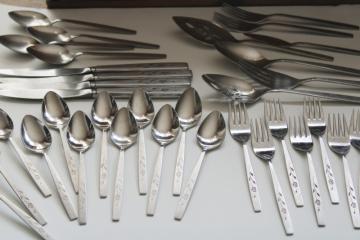 catalog photo of Oneidacraft Deluxe Stainless 1960s vintage Capistrano burnished rose pattern flatware