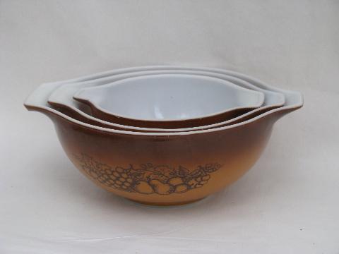 photo of Orchard Fruits, vintage brown fruit pattern Pyrex kitchen glass nest of mixing bowls #2