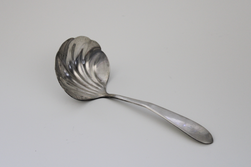 photo of Original Wm Rogers vintage silver plate cream or sauce ladle w/ scallop shell shape #1