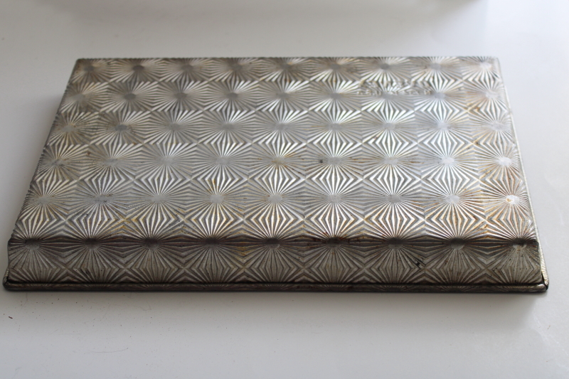 photo of Ovenex N34 starburst texture rectangular baking pan, 1930s 40s vintage kitchenware #4