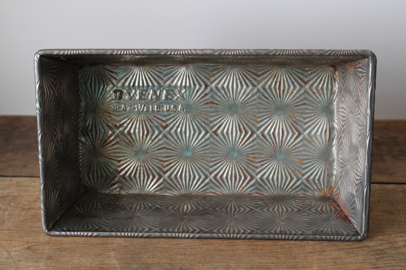 photo of Ovenex starburst pattern bread loaf pan 1 1/2 lb size vintage baking pan  #1