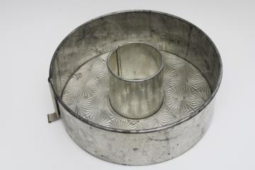 catalog photo of Ovenex starburst texture round ring spring form baking pan, 1930s 40s vintage kitchenware