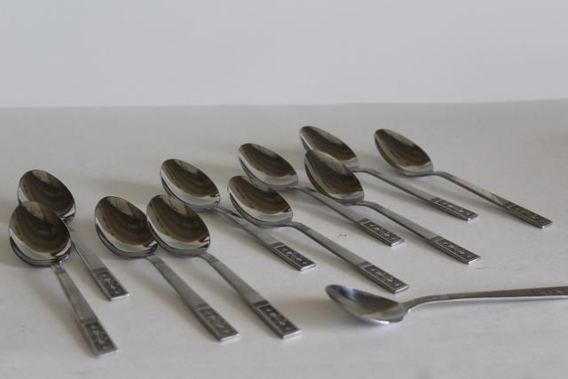 photo of Oxford Hall 69 stainless flatware, fleur de lis pattern teaspoons vintage 60s 70s Korea #2