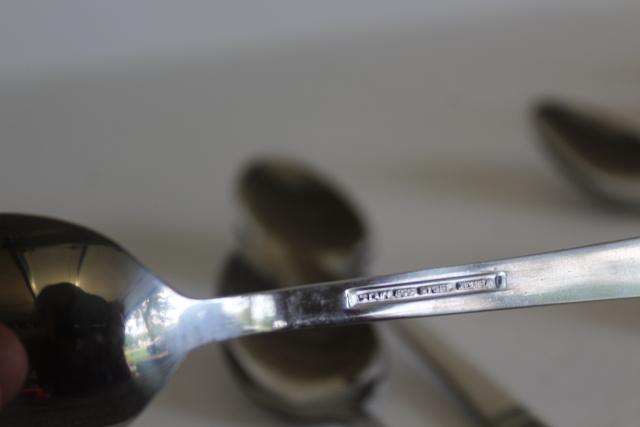 photo of Oxford Hall 69 stainless flatware, fleur de lis pattern teaspoons vintage 60s 70s Korea #4