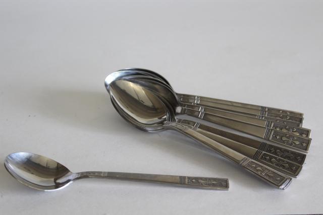 photo of Oxford Hall 69 stainless flatware, fleur de lis pattern teaspoons vintage 60s 70s Korea #5