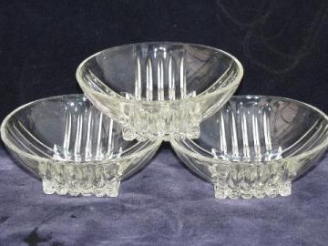 catalog photo of Park Avenue pattern vintage Federal pressed glass bowls