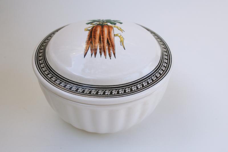 photo of Pfaltzgraff Farmer's Market jar candle, round ceramic box w/ lid, carrots #1