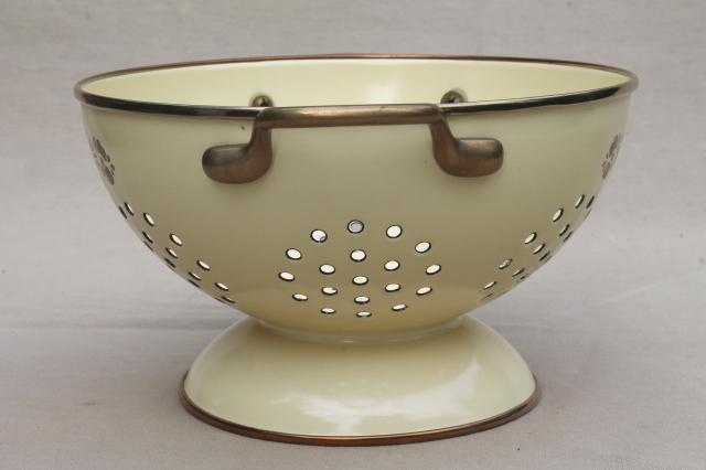 photo of Pfaltzgraff Village pattern metal colander kitchen strainer #2