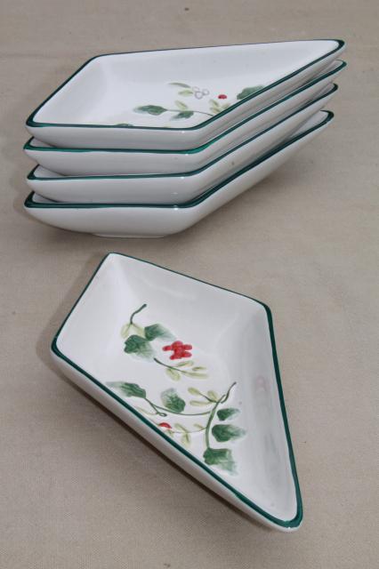 photo of Pfaltzgraff Winterberry holly five part relish set, dishes form Christmas star shape #3