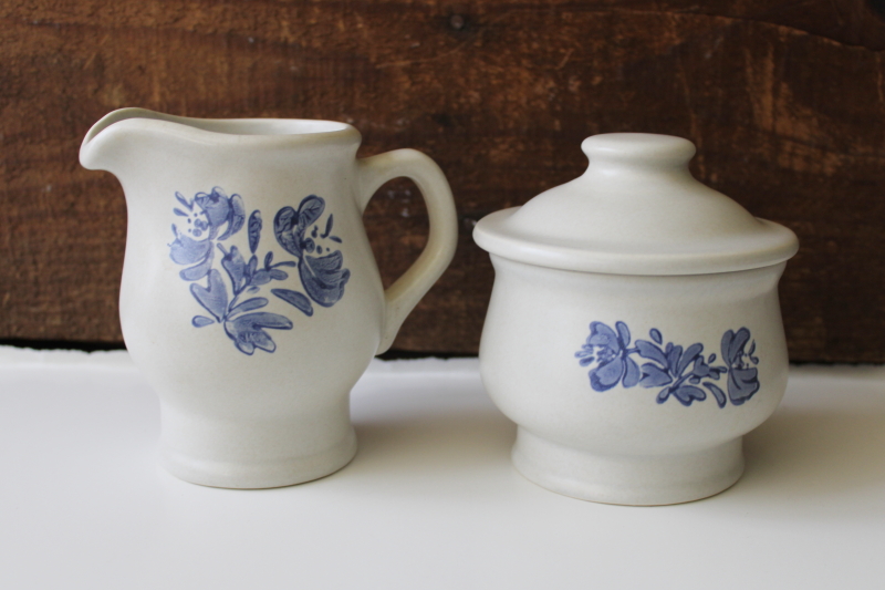 photo of Pfaltzgraff Yorktowne blue print stoneware creamer & sugar set, cream pitcher and sugar bowl #1