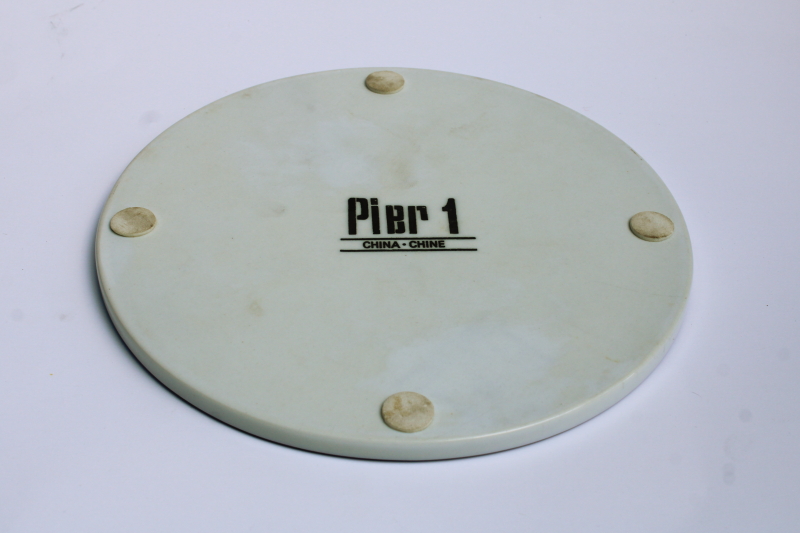 photo of Pier 1 blue & white porcelain trivet, round tile w/ Mandarin Chinese inspired flowers chinoiserie print #5