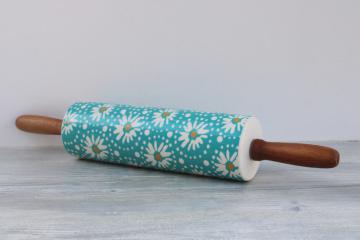 catalog photo of Pioneer Woman Flea Market floral print rolling pin, aqua w/ daisies print