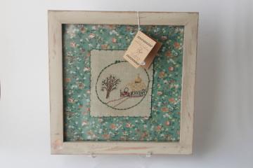 Primitives by Kathy distressed wood picture frame hand stitched cottage on jade green calico 