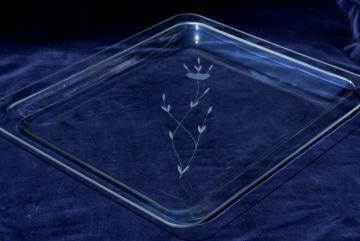 catalog photo of Princess House crystal clear glass serving tray, Heritage floral etch