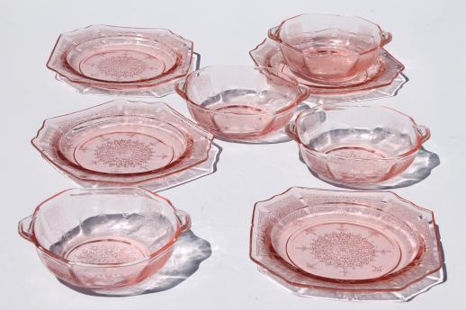 photo of Princess pink depression glass 1930s vintage Anchor Hocking plates & bowls #2