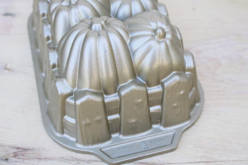 photo of Pumpkin Harvest Nordic Ware loaf pan for quick bread, spice cake fall baking #2