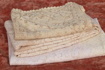 catalog photo of Quaker lace cotton lace tablecloths, shabby cottage chic vintage linens lot