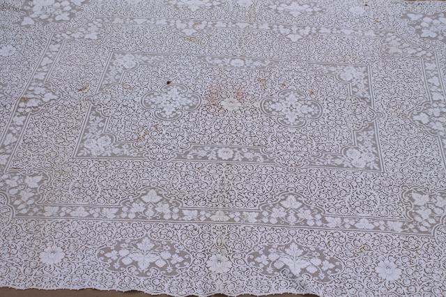 photo of Quaker lace cotton lace tablecloths, shabby cottage chic vintage linens lot #16