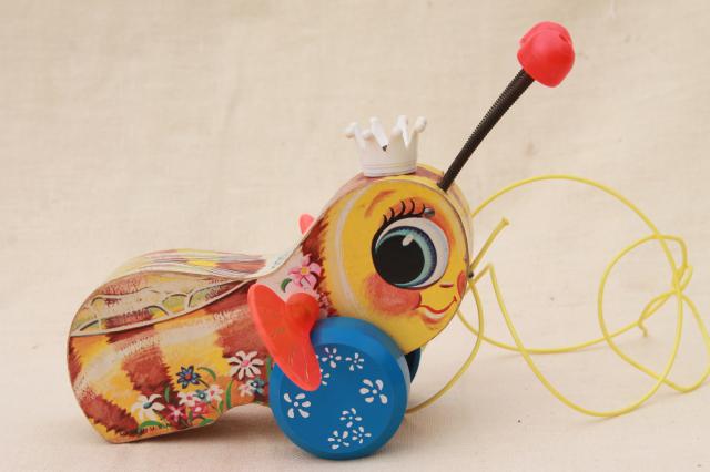 photo of Queen Buzzy Bee 1960s vintage Fisher Price wood pull toy, cute display decor Queen Bee #4