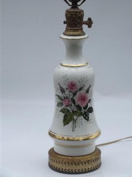 catalog photo of Queen's Rose pattern vintage china table lamp, roses and baby's breath